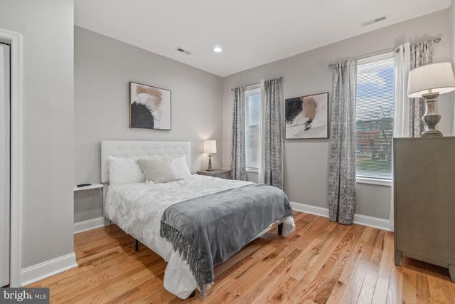 2225 E CHASE ST, Baltimore, MD 21213