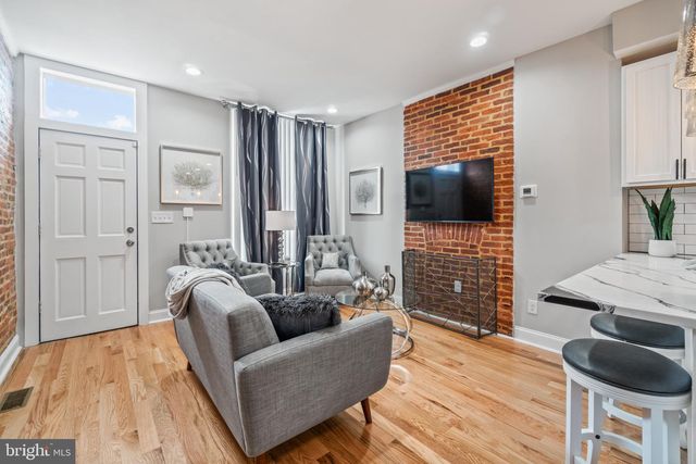 2225 E CHASE ST, Baltimore, MD 21213