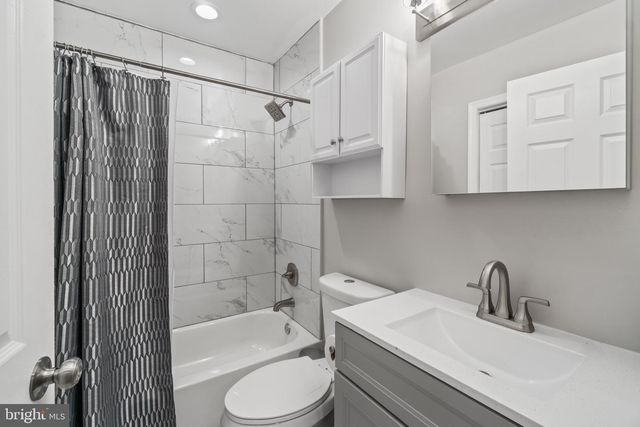 2225 E CHASE ST, Baltimore, MD 21213