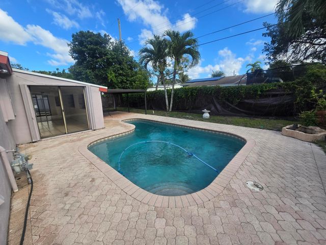 6510 Sheridan Street, Hollywood, FL 33024