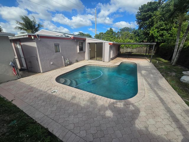 6510 Sheridan Street, Hollywood, FL 33024