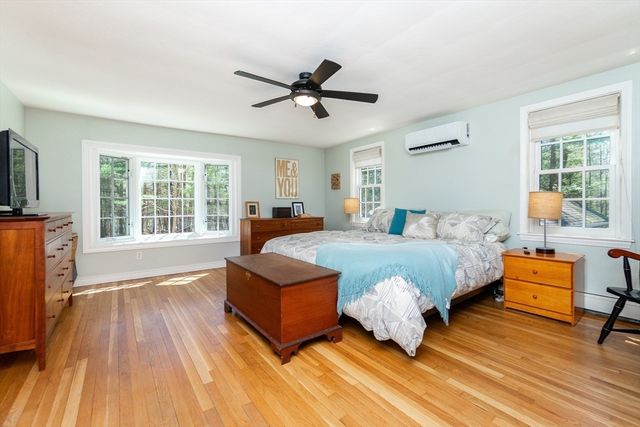 133 Glezen Ln, Wayland, MA 01778