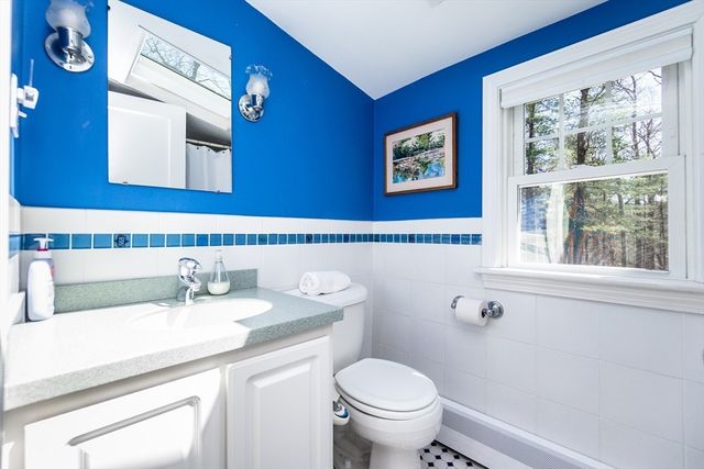 133 Glezen Ln, Wayland, MA 01778