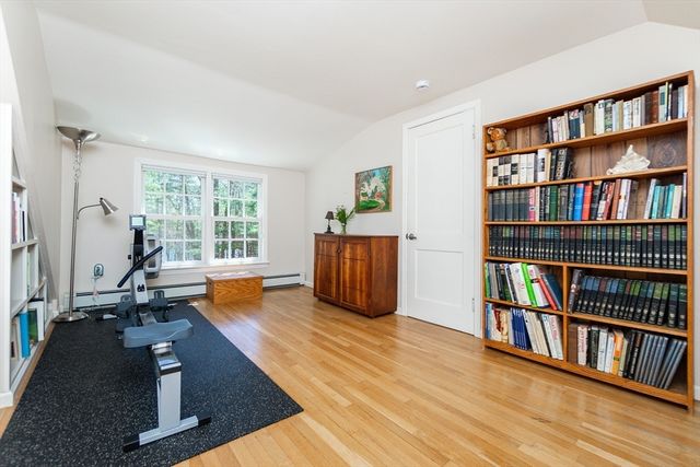 133 Glezen Ln, Wayland, MA 01778