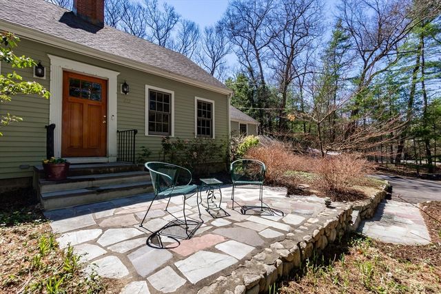 133 Glezen Ln, Wayland, MA 01778