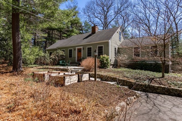 133 Glezen Ln, Wayland, MA 01778