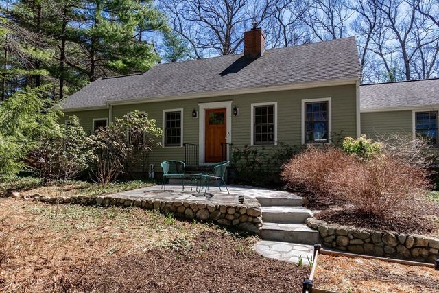 133 Glezen Ln, Wayland, MA 01778