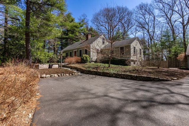 133 Glezen Ln, Wayland, MA 01778