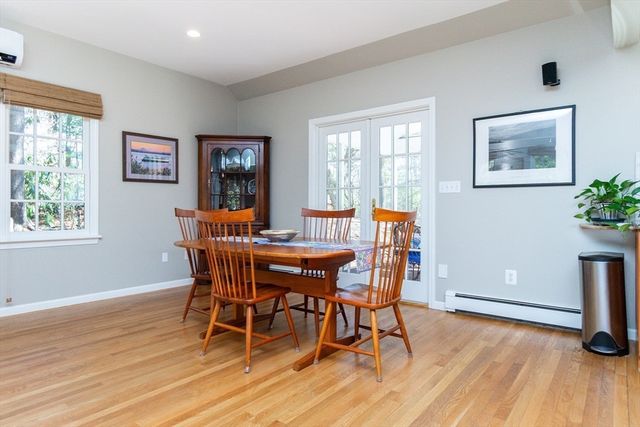 133 Glezen Ln, Wayland, MA 01778