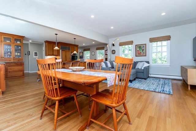 133 Glezen Ln, Wayland, MA 01778
