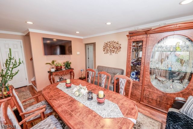 136 Martin Ave, Clifton City, NJ 07012