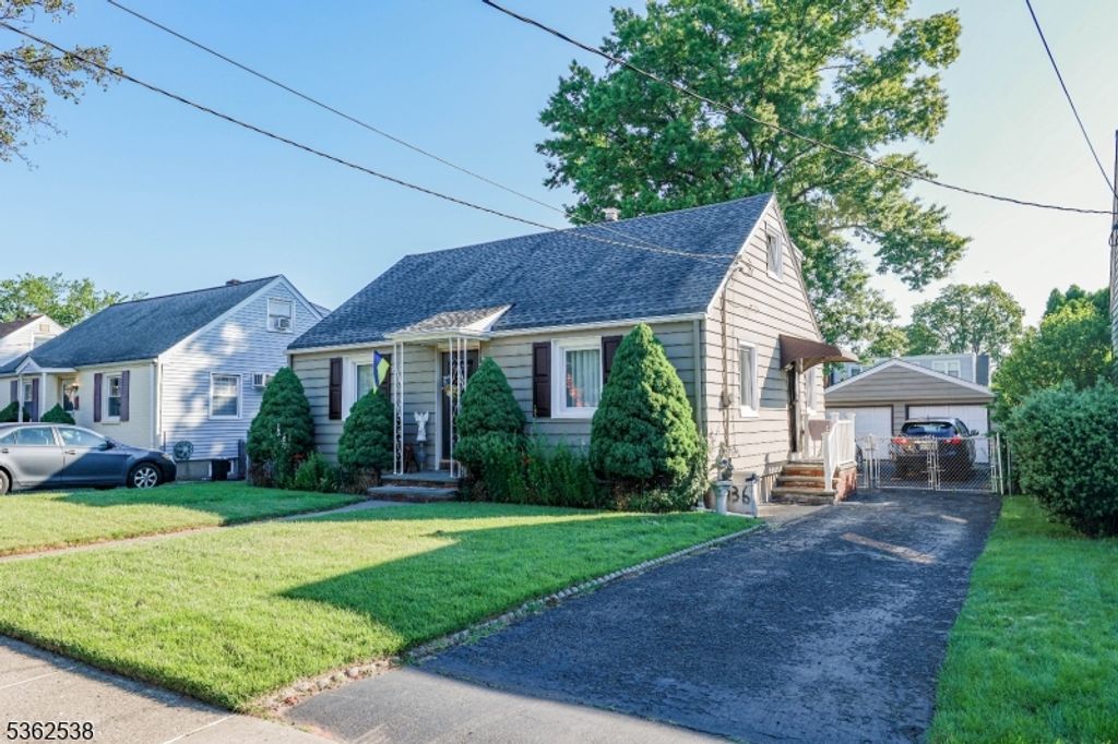 136 Martin Ave, Clifton City, NJ 07012