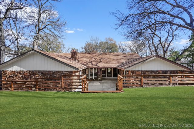 6676 S Jamestown Place S, Tulsa, OK 74133