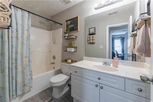 4905 Vireo Drive, Flowery Branch, GA 30542