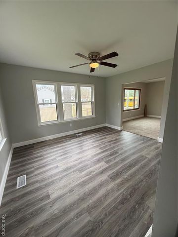7489 Brock Way Street, Mount Morris, MI 48458