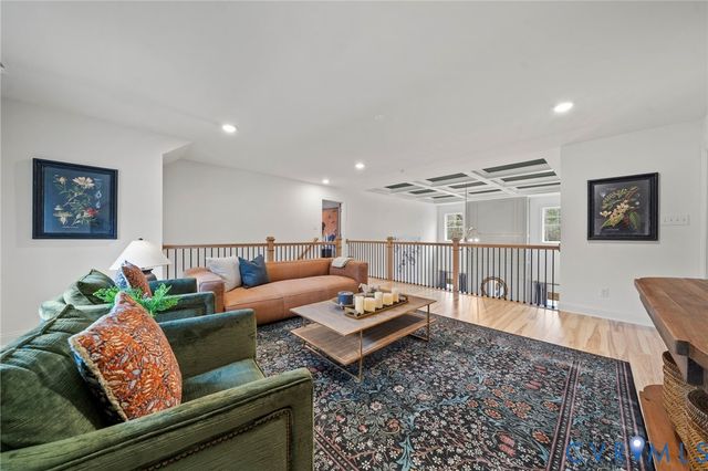 3954 Robins Ridge Dr, Moseley, VA 23120