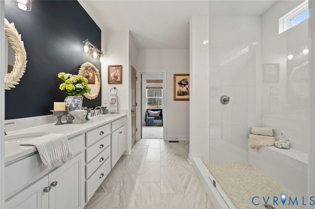 3954 Robins Ridge Dr, Moseley, VA 23120