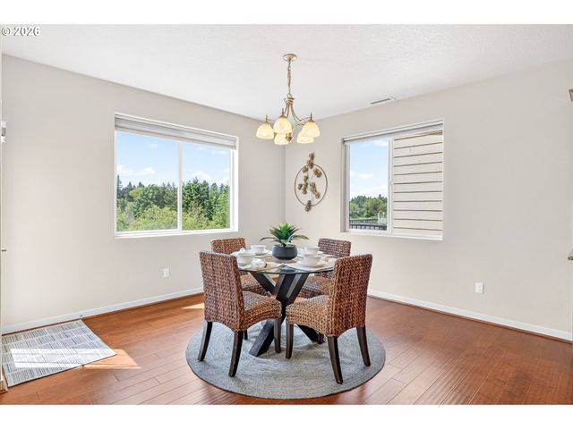 216 Nw 117TH Loop, Portland, OR 97229