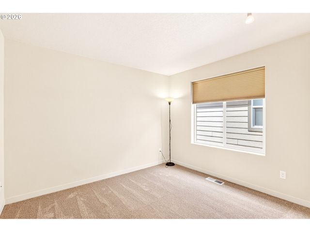 216 Nw 117TH Loop, Portland, OR 97229