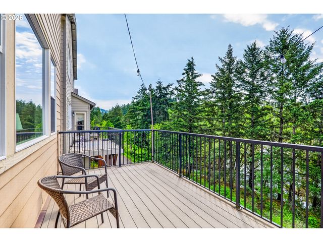 216 Nw 117TH Loop, Portland, OR 97229