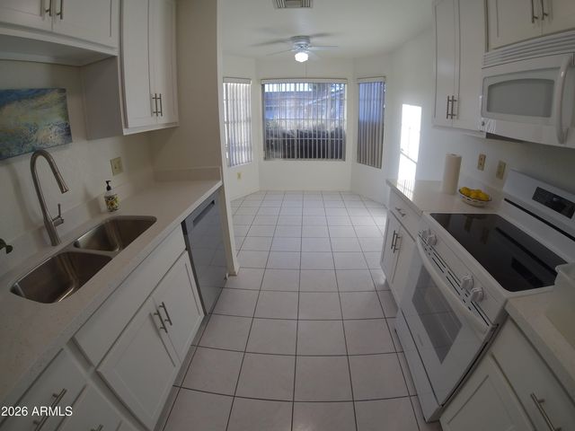 314 E CAMPO BELLO Drive, Phoenix, AZ 85022