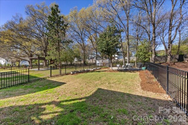 1241 Drummond Avenue, Charlotte, NC 28205