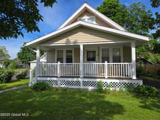 218 Sixteenth Street, Schenectady, NY 12306