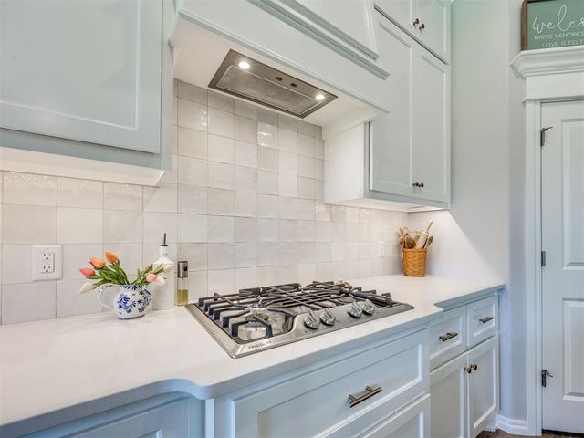 9565 Blue Bonnet Boulevard, Edmond, OK 73025
