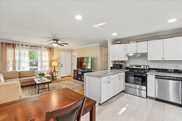 2437 Butternut Hill Court, Lexington, KY 40509