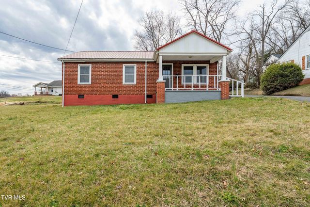 1015 Knob Creek Road, Johnson City, TN 37604