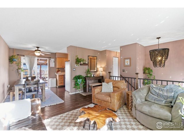 216 Gary Dr, Fort Collins, CO 80525