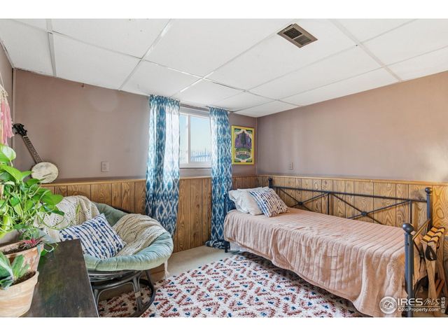 216 Gary Dr, Fort Collins, CO 80525