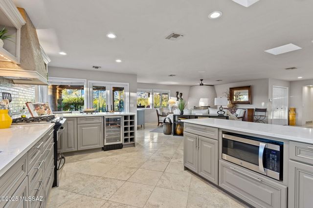 5481 N Paseo Pescado, Tucson, AZ 85718