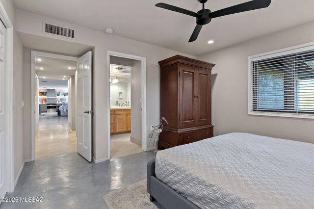 5481 N Paseo Pescado, Tucson, AZ 85718