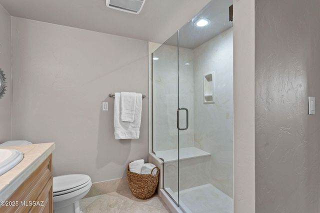 5481 N Paseo Pescado, Tucson, AZ 85718