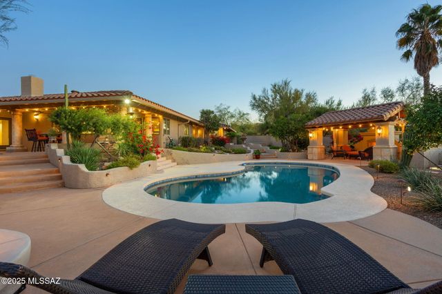 5481 N Paseo Pescado, Tucson, AZ 85718