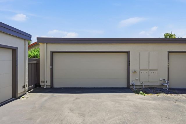 1568 Calle Santiago, Pleasanton, CA 94566