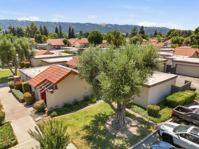 1568 Calle Santiago, Pleasanton, CA 94566