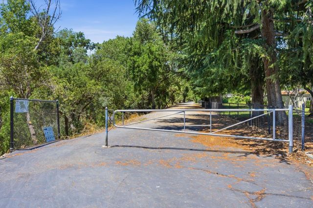 1568 Calle Santiago, Pleasanton, CA 94566