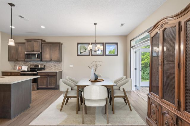 20582 Kaiser Way, Lakeville, MN 55044