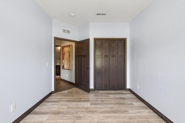 20582 Kaiser Way, Lakeville, MN 55044