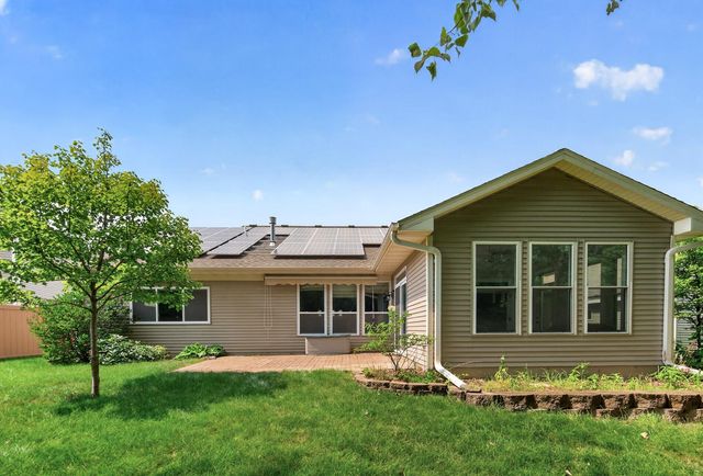 20582 Kaiser Way, Lakeville, MN 55044