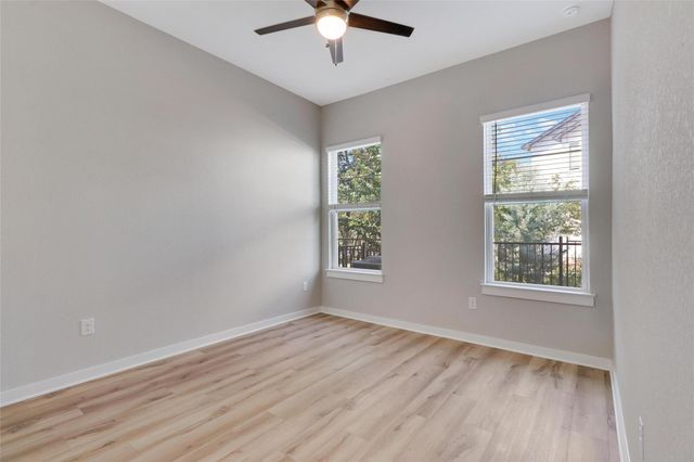 12001 Vista Parke DR 1206, Austin, TX 78726