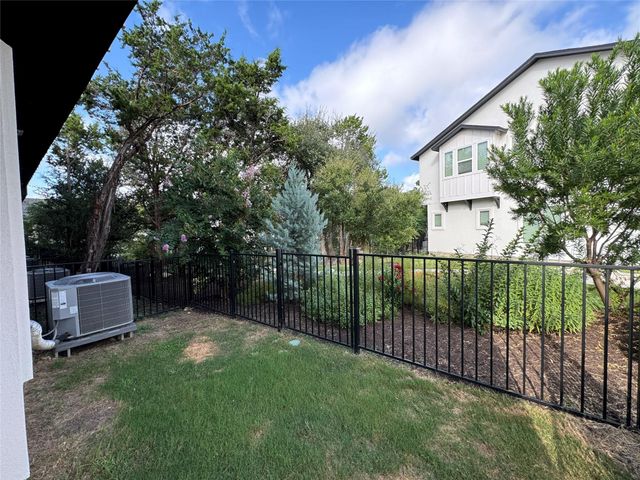 12001 Vista Parke DR 1206, Austin, TX 78726