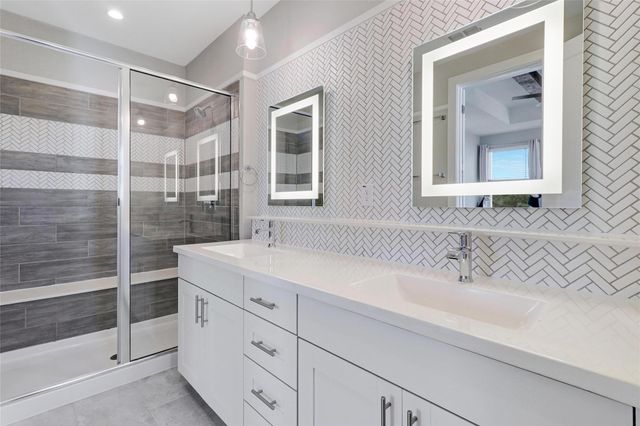 12001 Vista Parke DR 1206, Austin, TX 78726