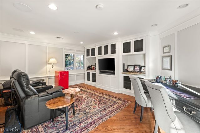 3001 Astoria Pines Circle, Las Vegas, NV 89107