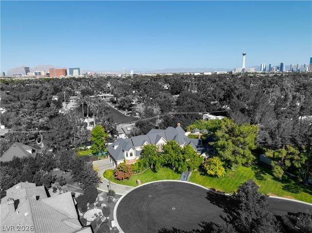 3001 Astoria Pines Circle, Las Vegas, NV 89107