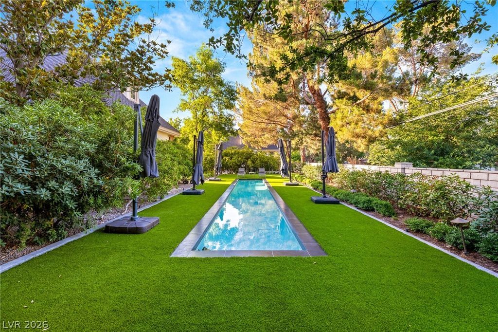 3001 Astoria Pines Circle, Las Vegas, NV 89107