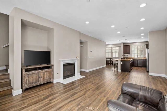 6256 Camposa Lane, Eastvale, CA 91752