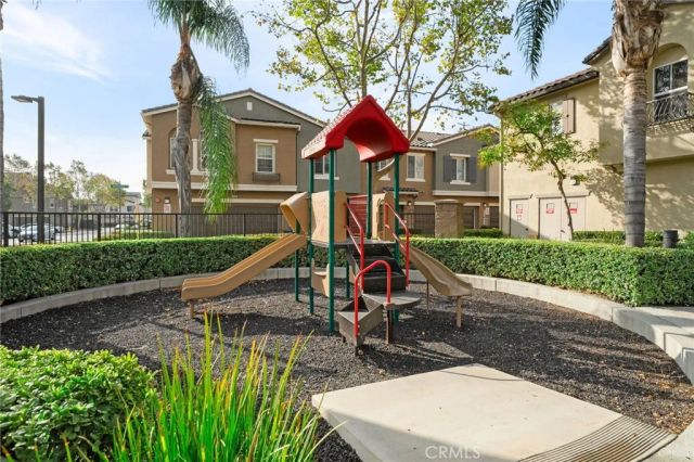6256 Camposa Lane, Eastvale, CA 91752